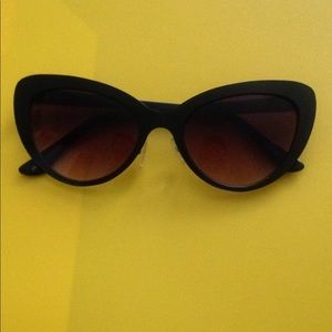 Slim Cateye Sunglasses